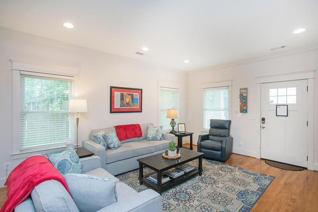 Photo of Bedroom in Inglewood