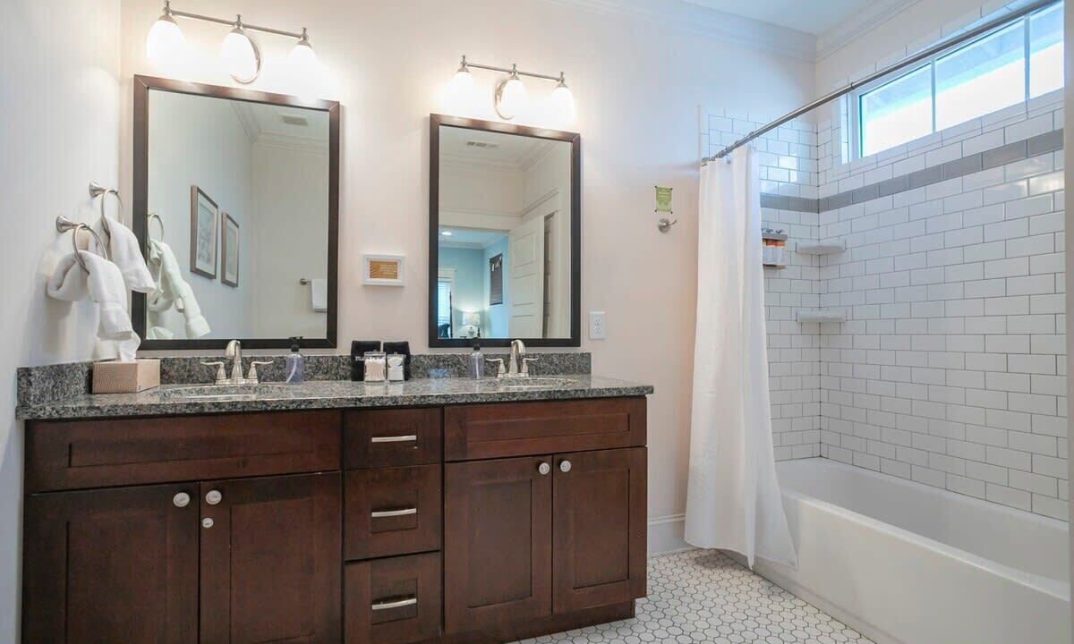 Photo of Bathroom in Inglewood