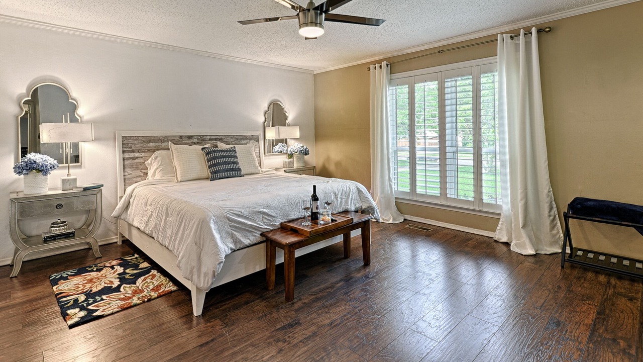 Photo of Bedroom in Las Colinas