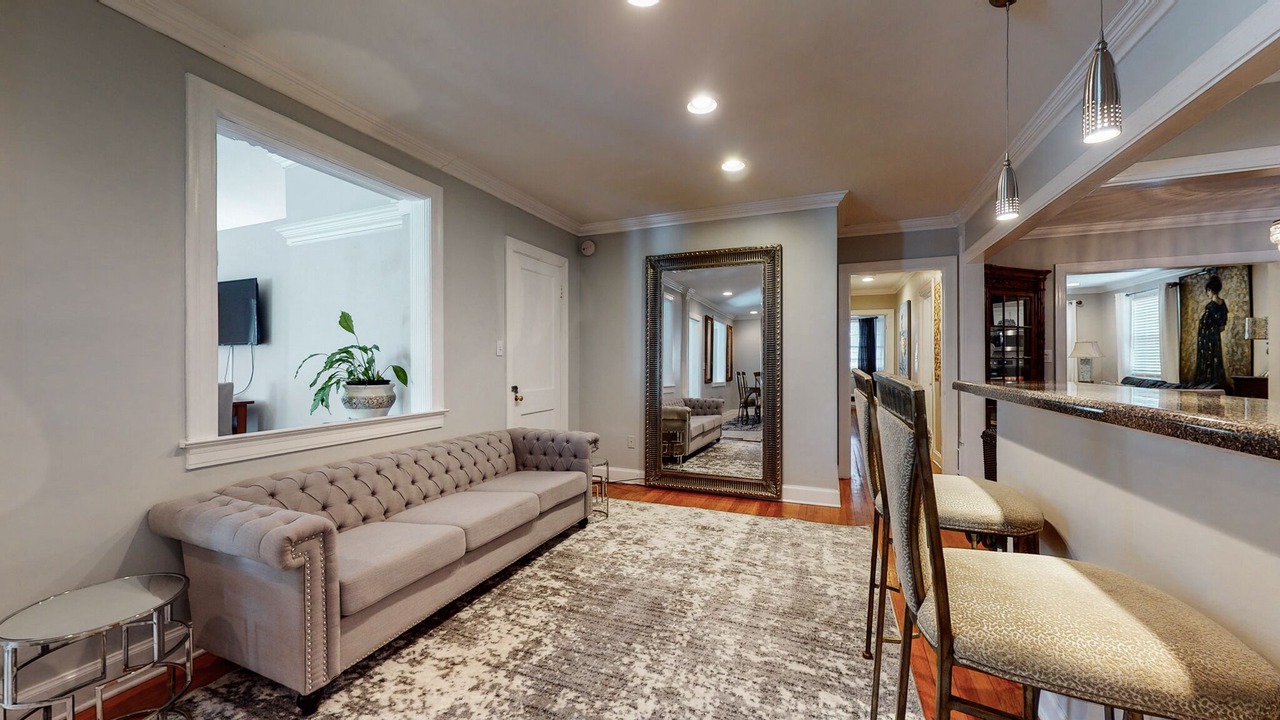 Photo of Livingroom in Green Hills