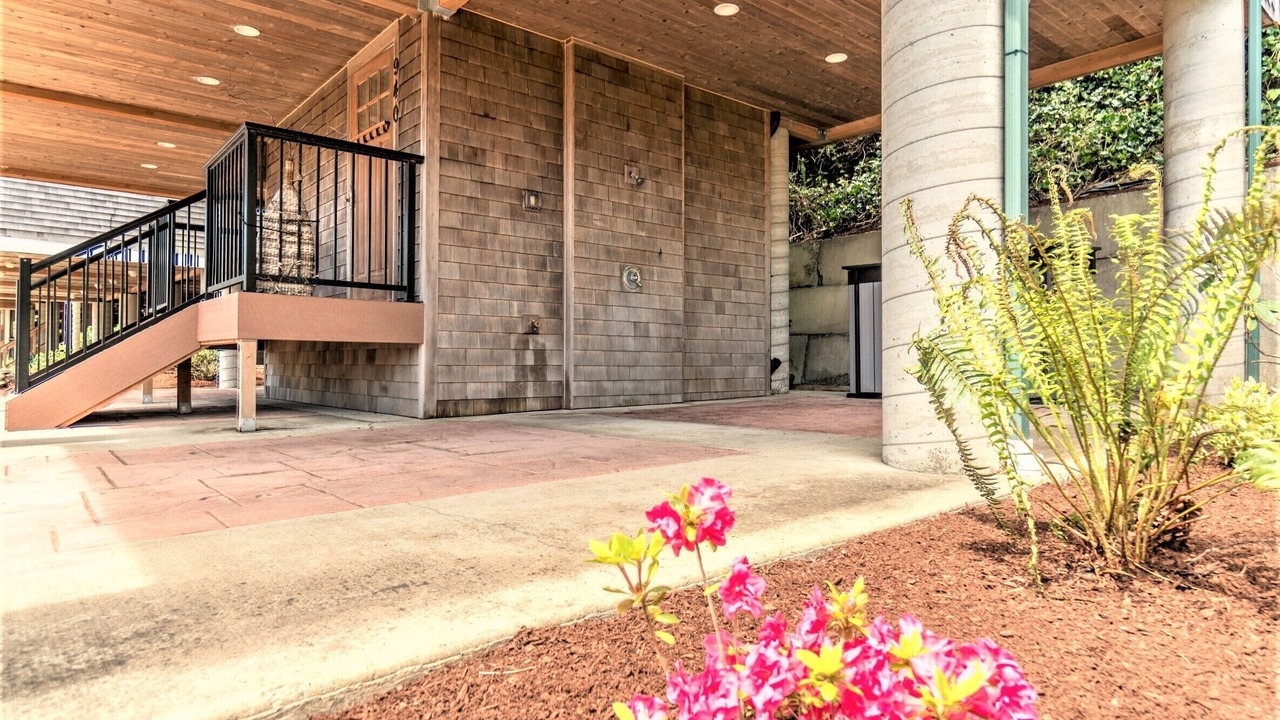 Photo of Outdoor in Happy Camp Hideaway