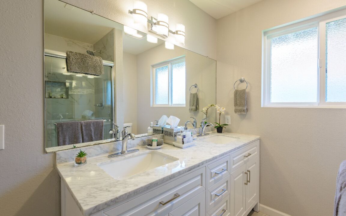 Photo of Bathroom in Village Grove