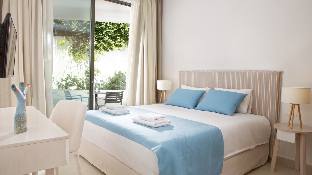 Photo of Bedroom in Kato Galatas