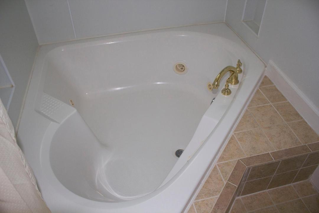 Photo of Bathroom in Luray