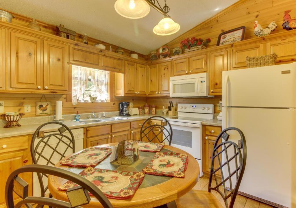 Photo of Kitchen in Sautee Nacoochee