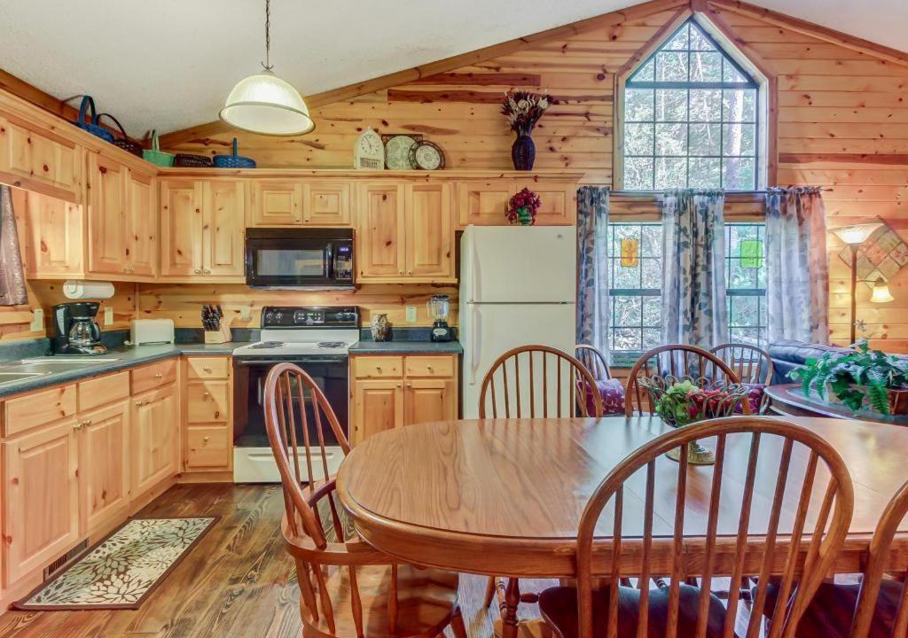 Photo of Kitchen in Sautee Nacoochee