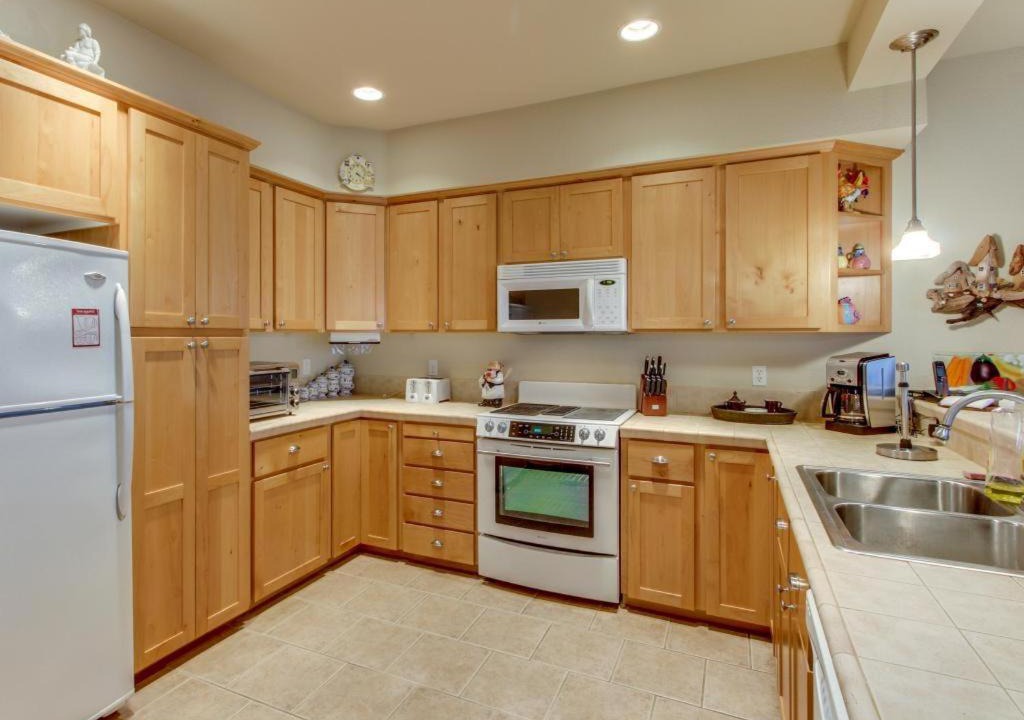 Photo of Kitchen in Gold Beach