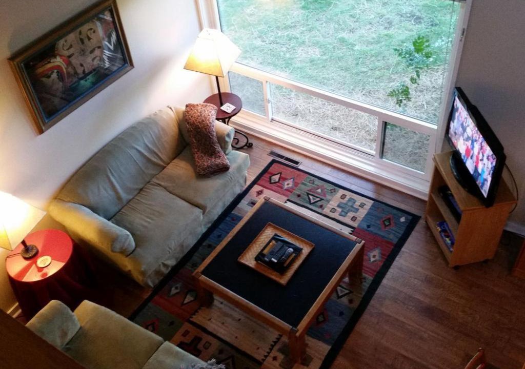 Photo of Livingroom in Overlook Park