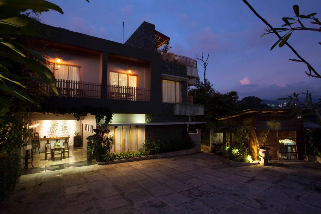 Photo of Buildings in Cigadung