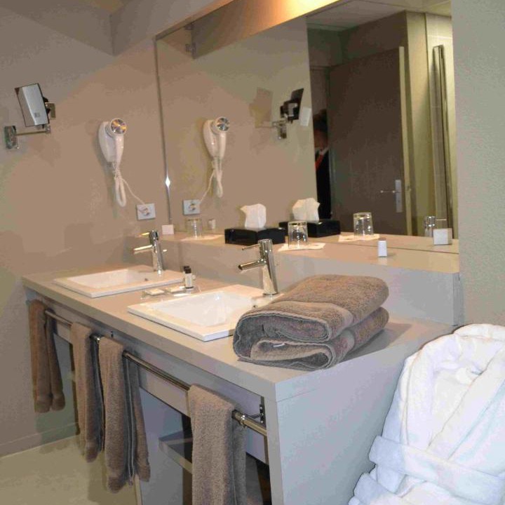 Photo of Bathroom in Talence