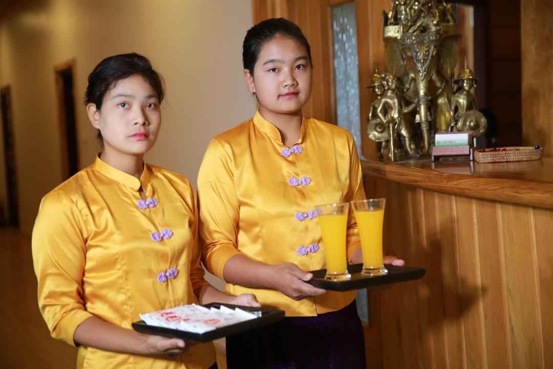 Photo of Human In Picture in Kalaw