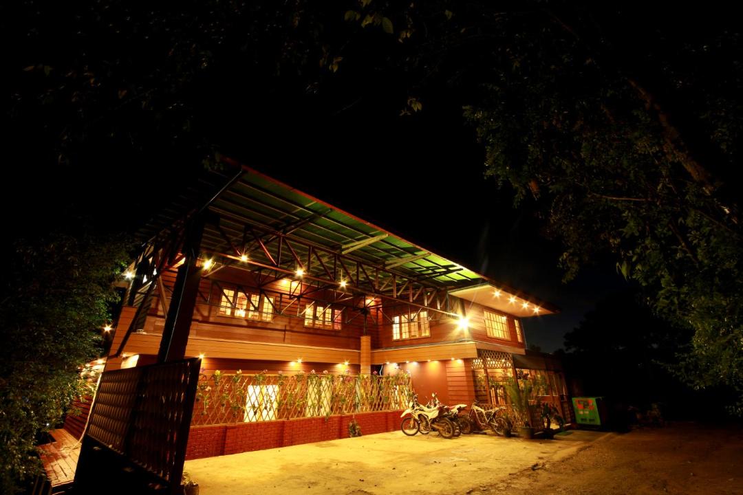 Photo of Buildings in Kalaw