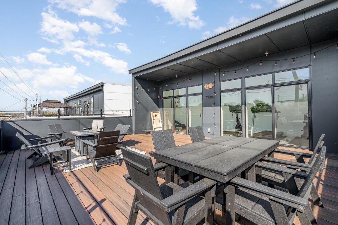 Photo of Patio Balcony in Inglewood