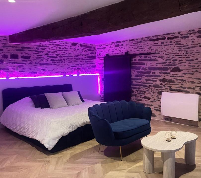 Photo of Bedroom in Josselin