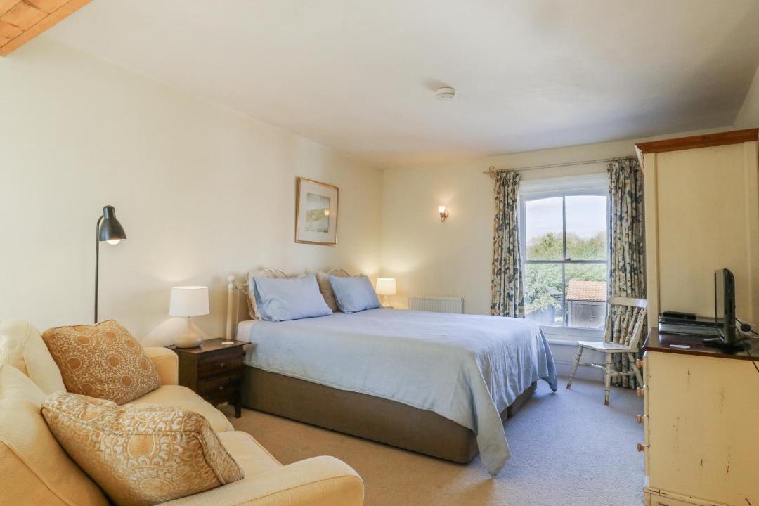 Photo of Bedroom in Over