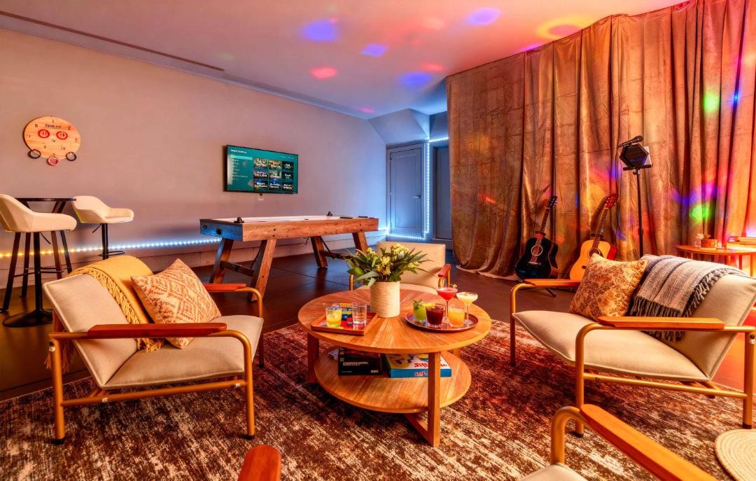 Photo of Livingroom in Hadley - Washington