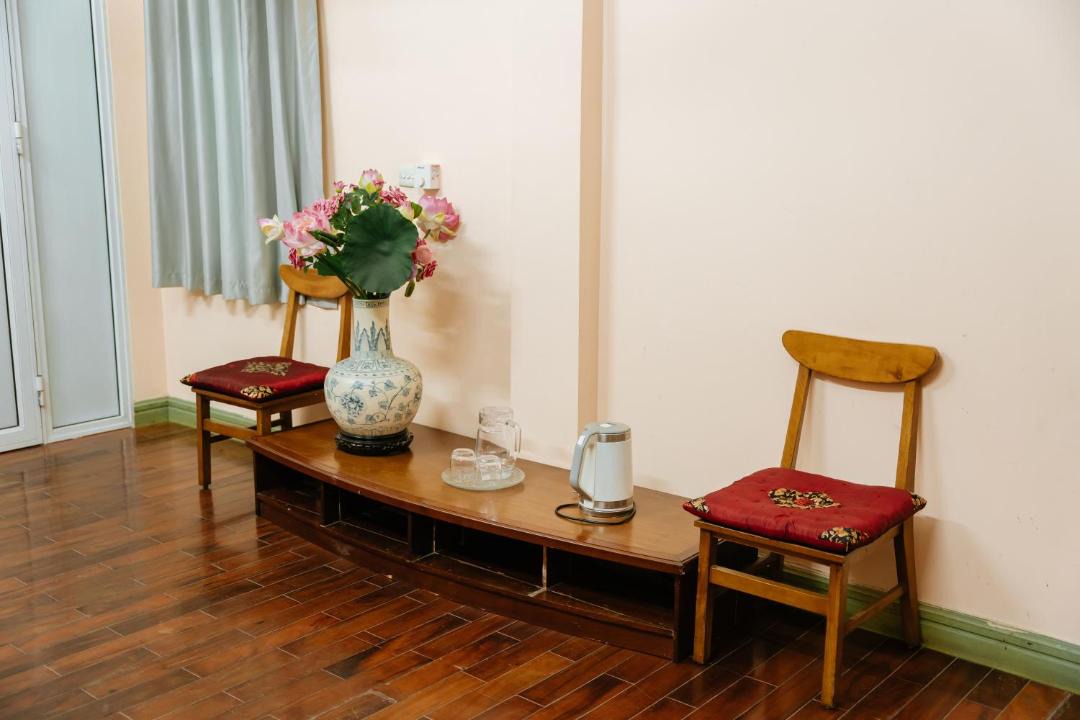 Photo of Others in Van Mieu