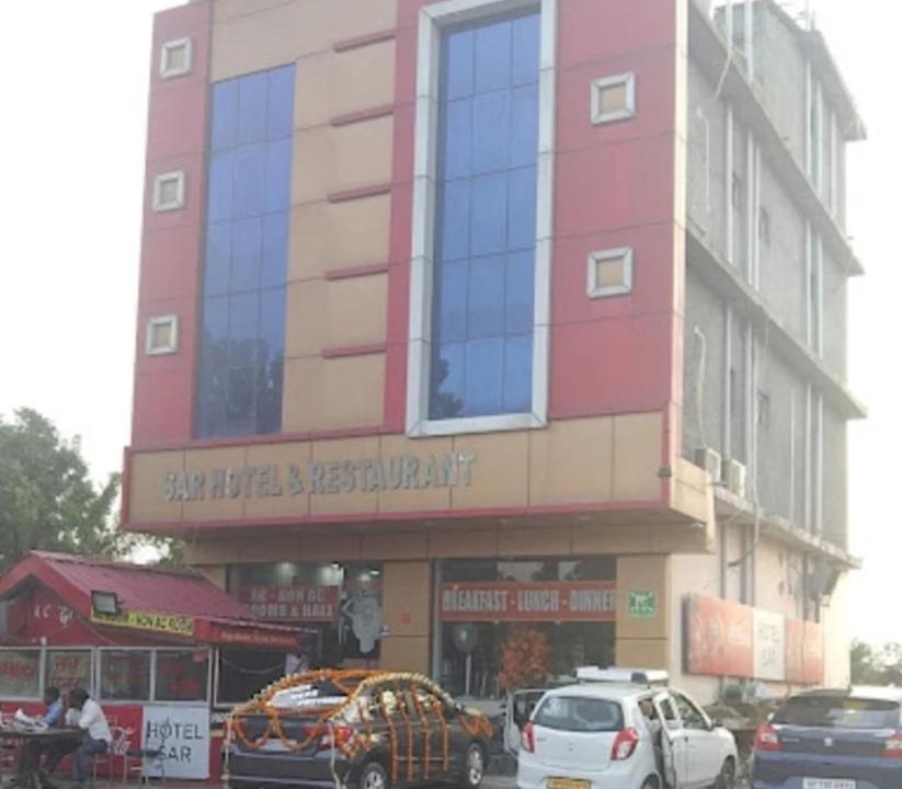 Photo of Buildings in Amb