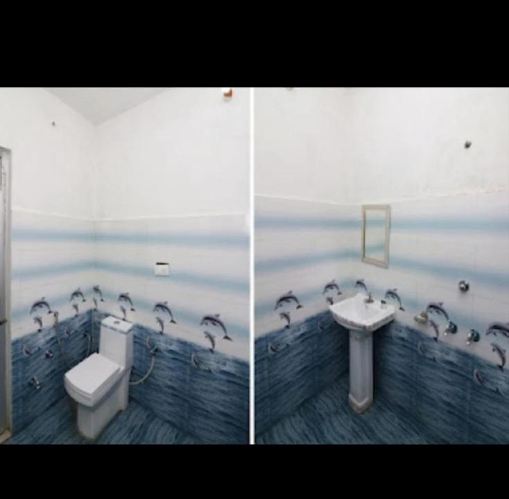 Photo of Bathroom in Amb