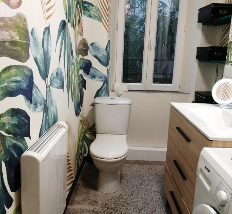 Photo of Bathroom in La Souterraine