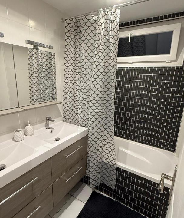 Photo of Bathroom in Merignac