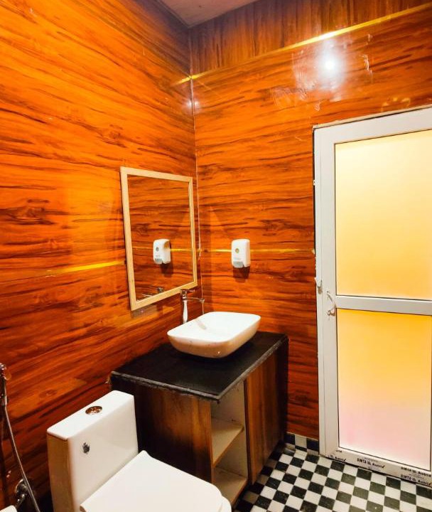 Photo of Bathroom in Kanatal