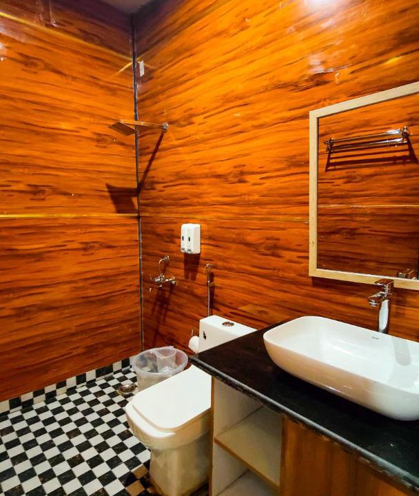 Photo of Bathroom in Kanatal