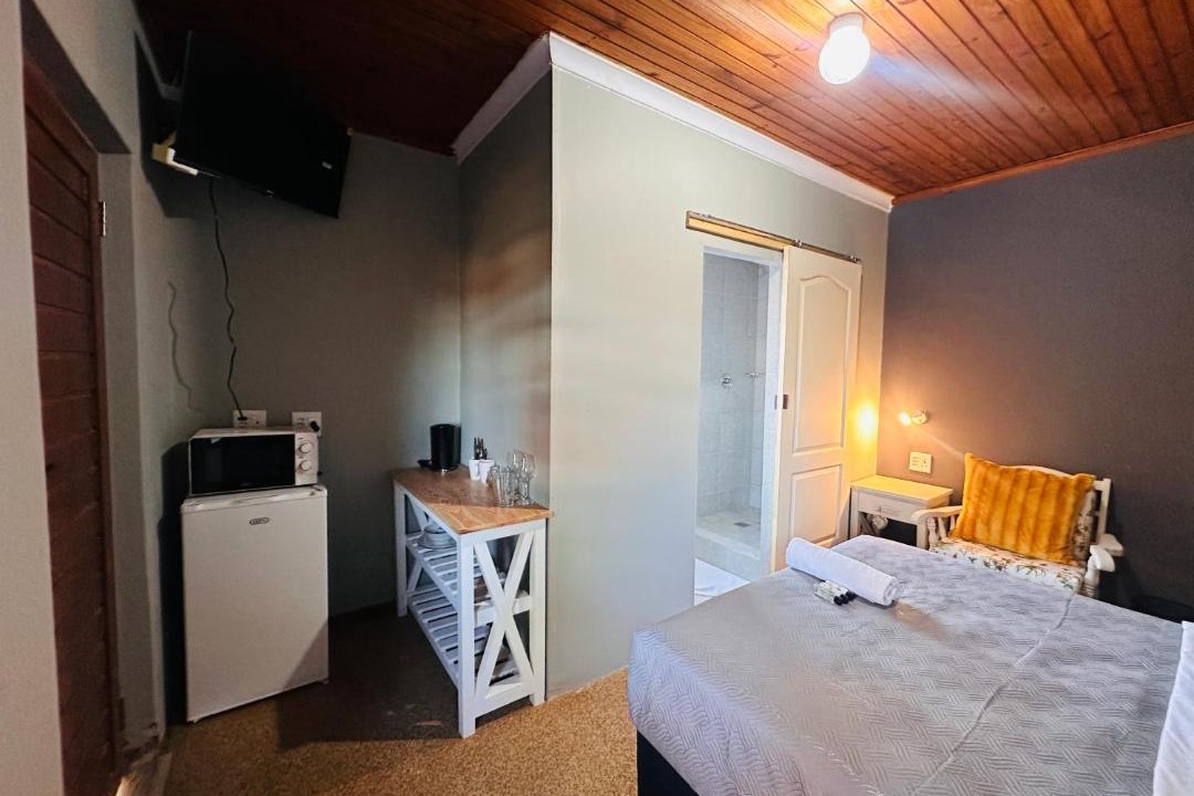 Photo of Bedroom in Quigney Beach