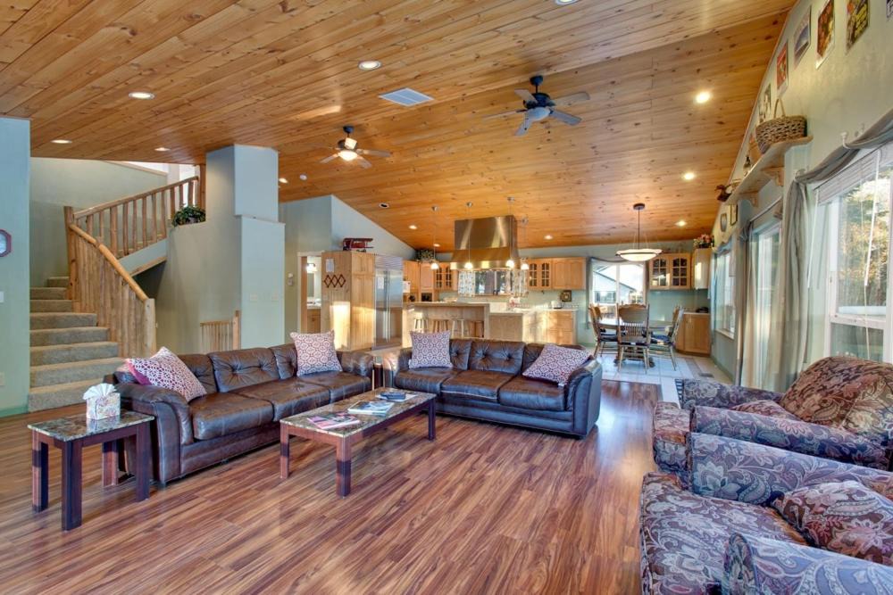Photo of Livingroom in Lower Kingsbury