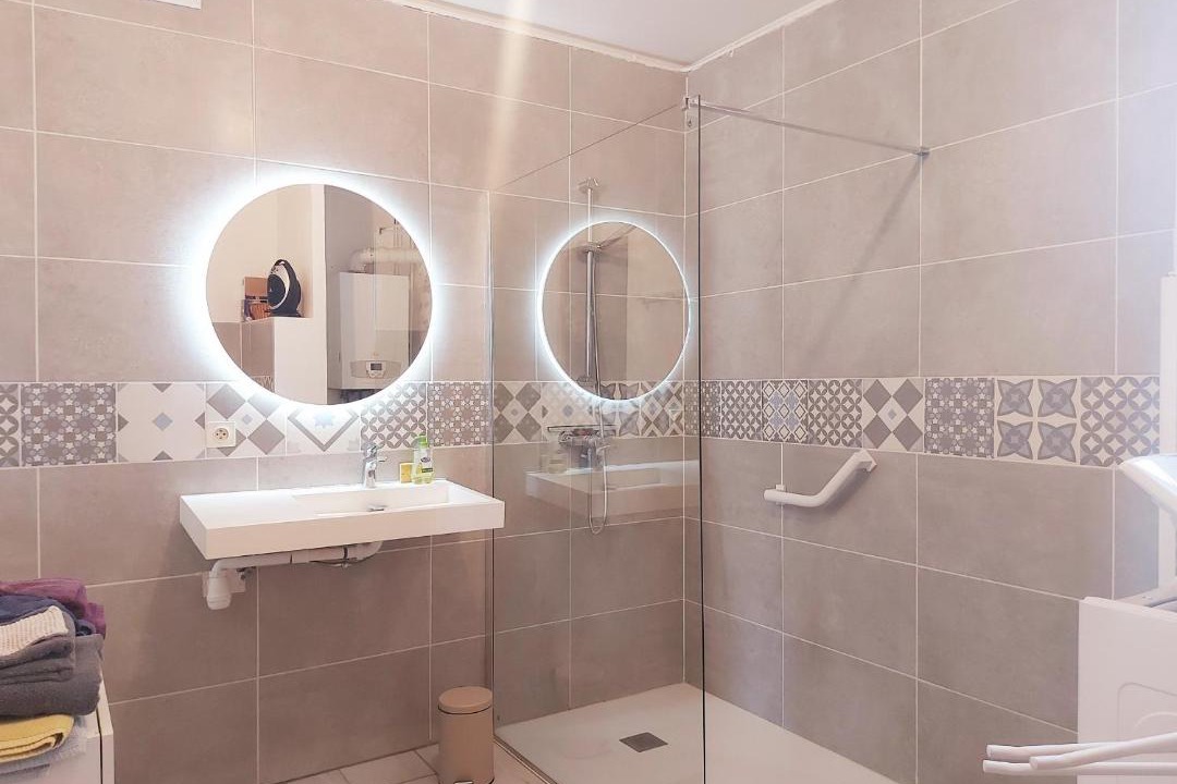 Photo of Bathroom in Chateaudun