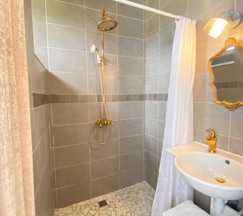Photo of Bathroom in Cerons