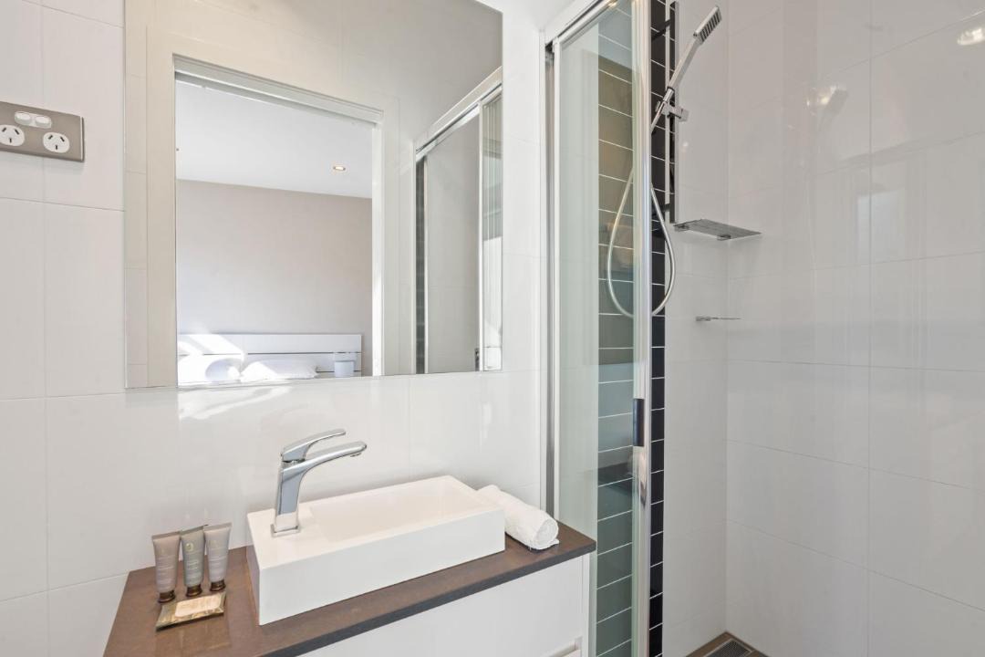 Photo of Bathroom in Curtin