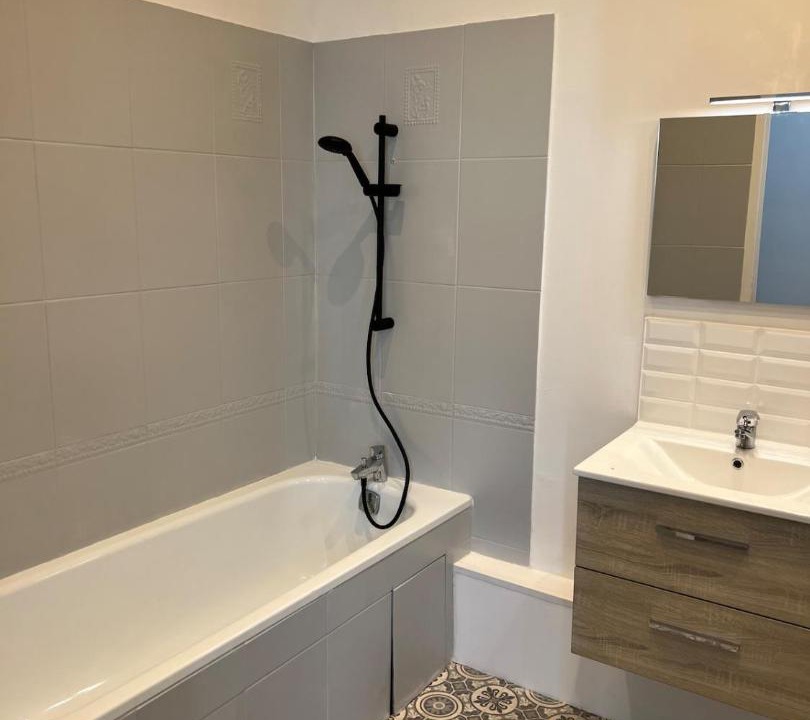 Photo of Bathroom in Talence