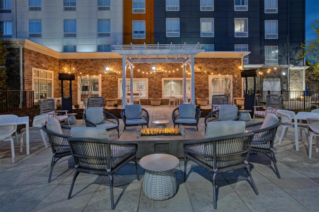 Photo of Patio Balcony in Hethwood - Prices Fork