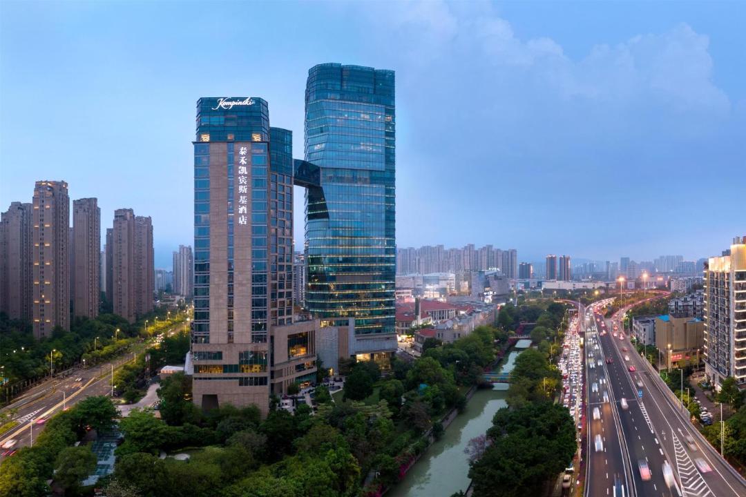 Photo of Buildings in Jin'an District