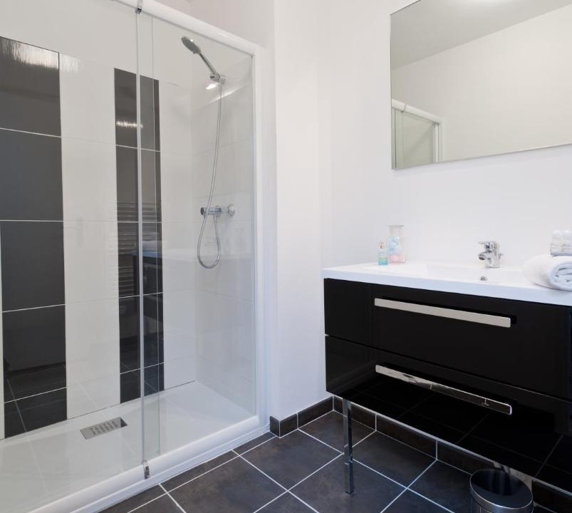 Photo of Bathroom in Talence