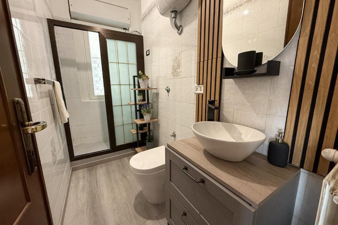 Photo of Bathroom in Zona XXIV Fonte Ostiense