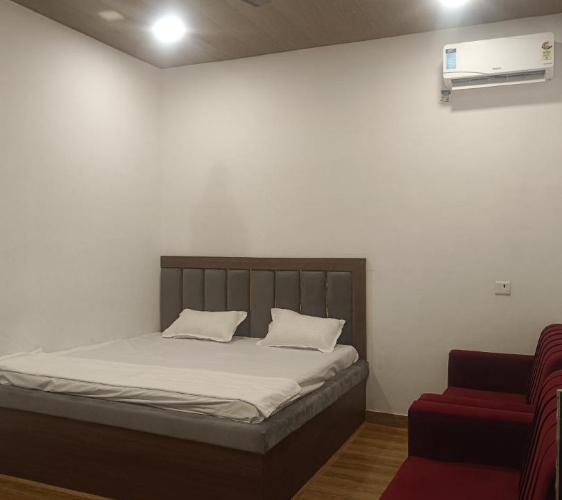 Photo of Bedroom in Karhal