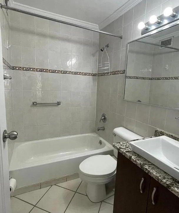 Photo of Bathroom in Jayuya