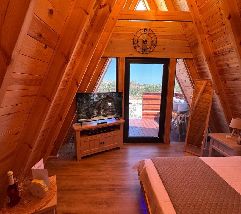 Photo of Bedroom in Pano Arodhes