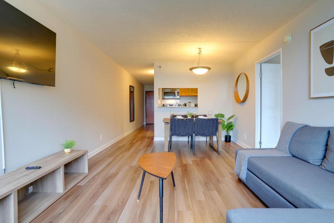 Photo of Livingroom in Crystal City
