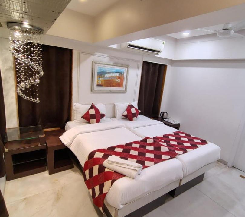 Photo of Bedroom in Prabhadevi
