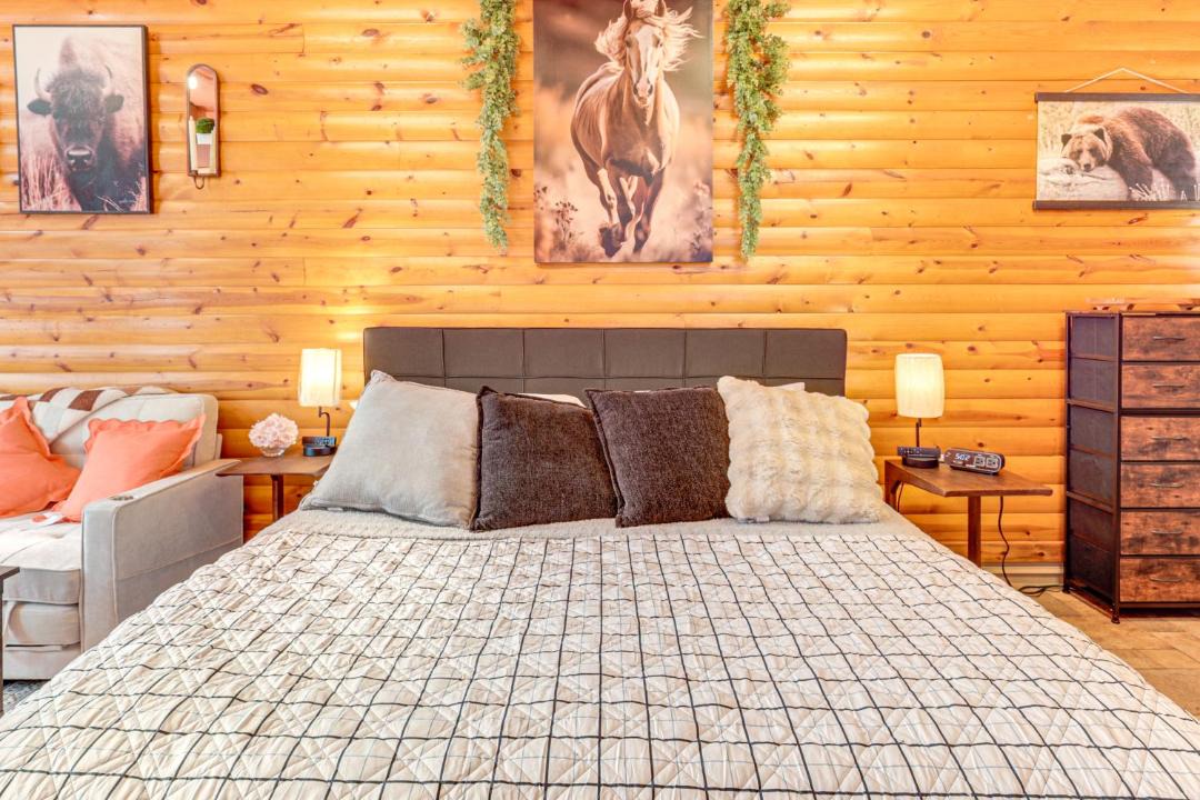 Photo of Bedroom in Crandon