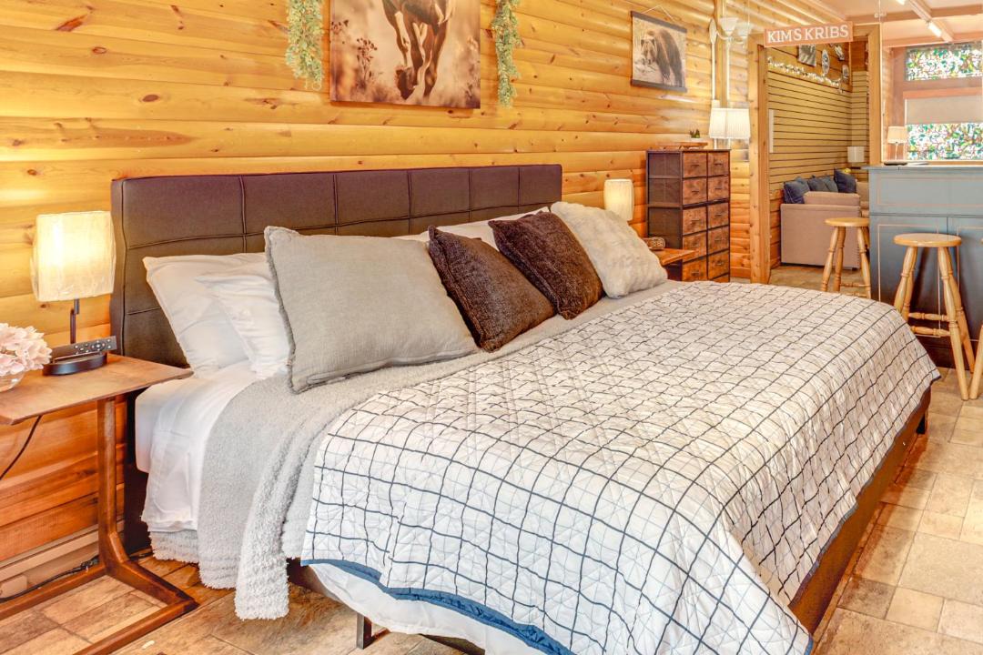 Photo of Bedroom in Crandon