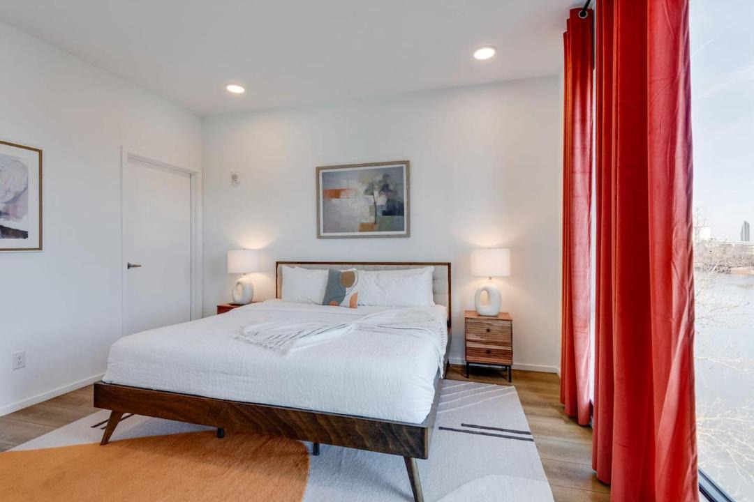 Photo of Bedroom in North Capitol