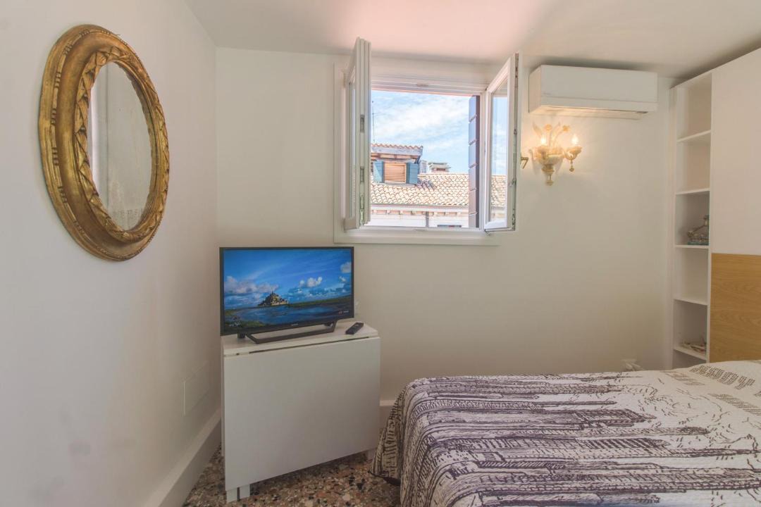 Photo of Bedroom in Dorsoduro