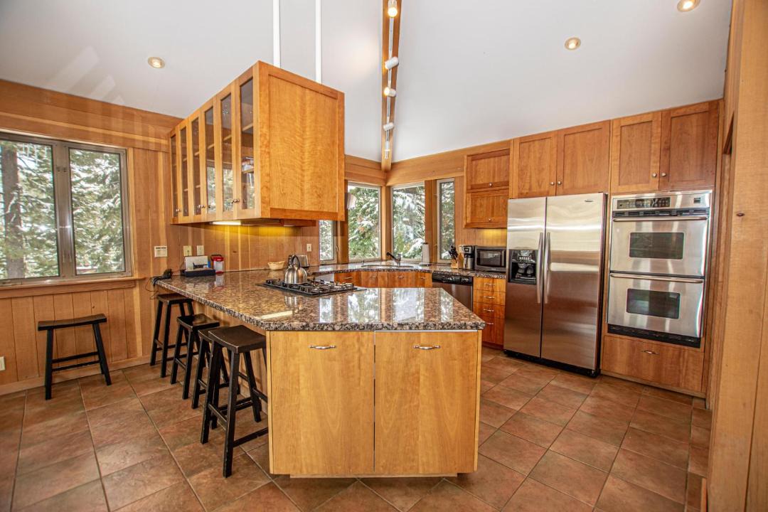 Photo of Kitchen in Alpine Meadows