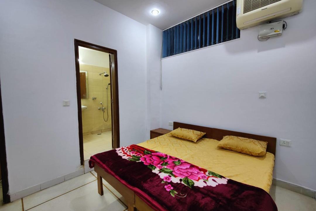 Photo of Bedroom in DLF Phase 5