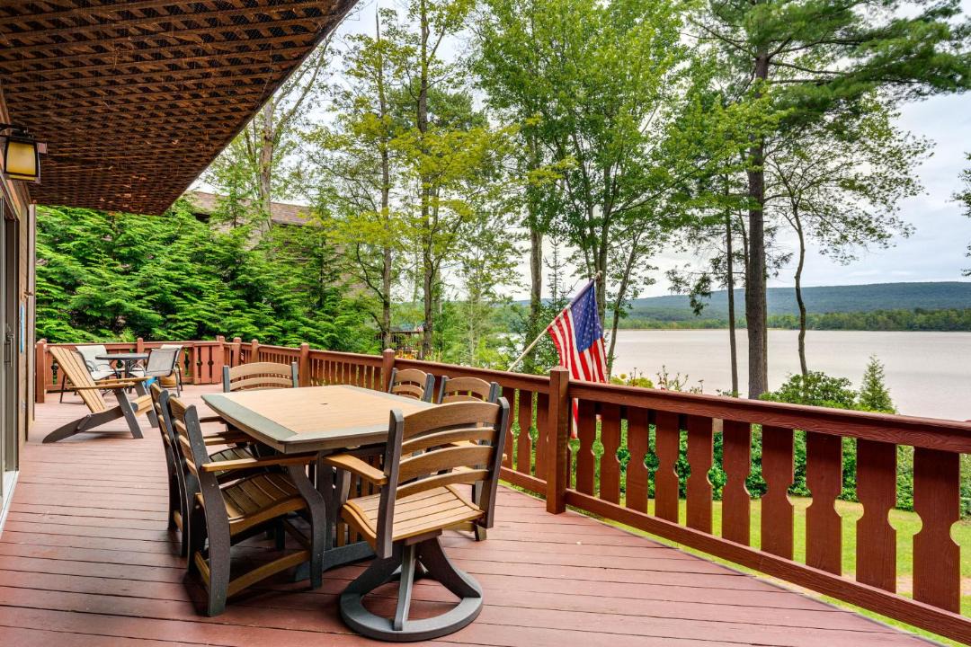 Photo of Patio Balcony in Drums