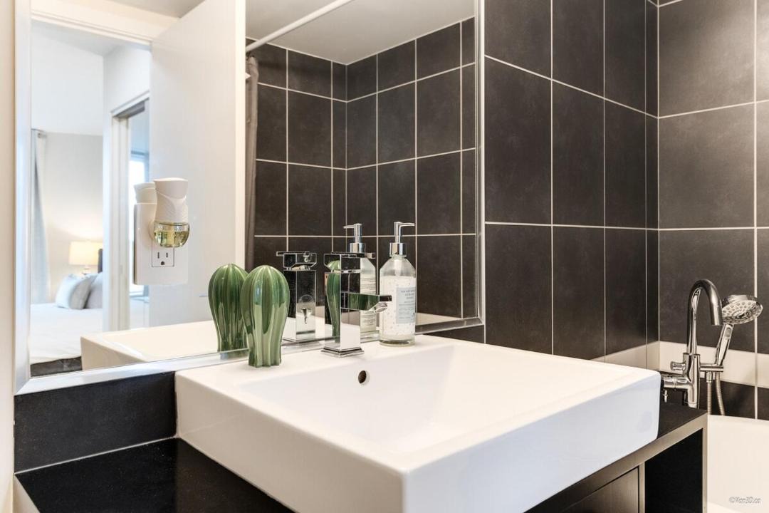 Photo of Bathroom in Crosstown